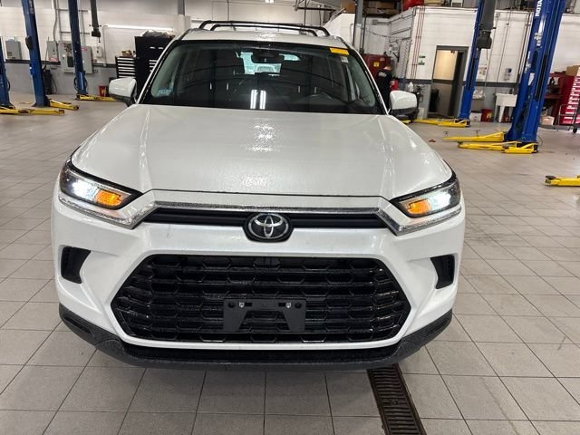 toyota grand highlander 2024 5TDAAAB56RS026032 image toyota grand highlander 2024 5TDAAAB56RS026032 image